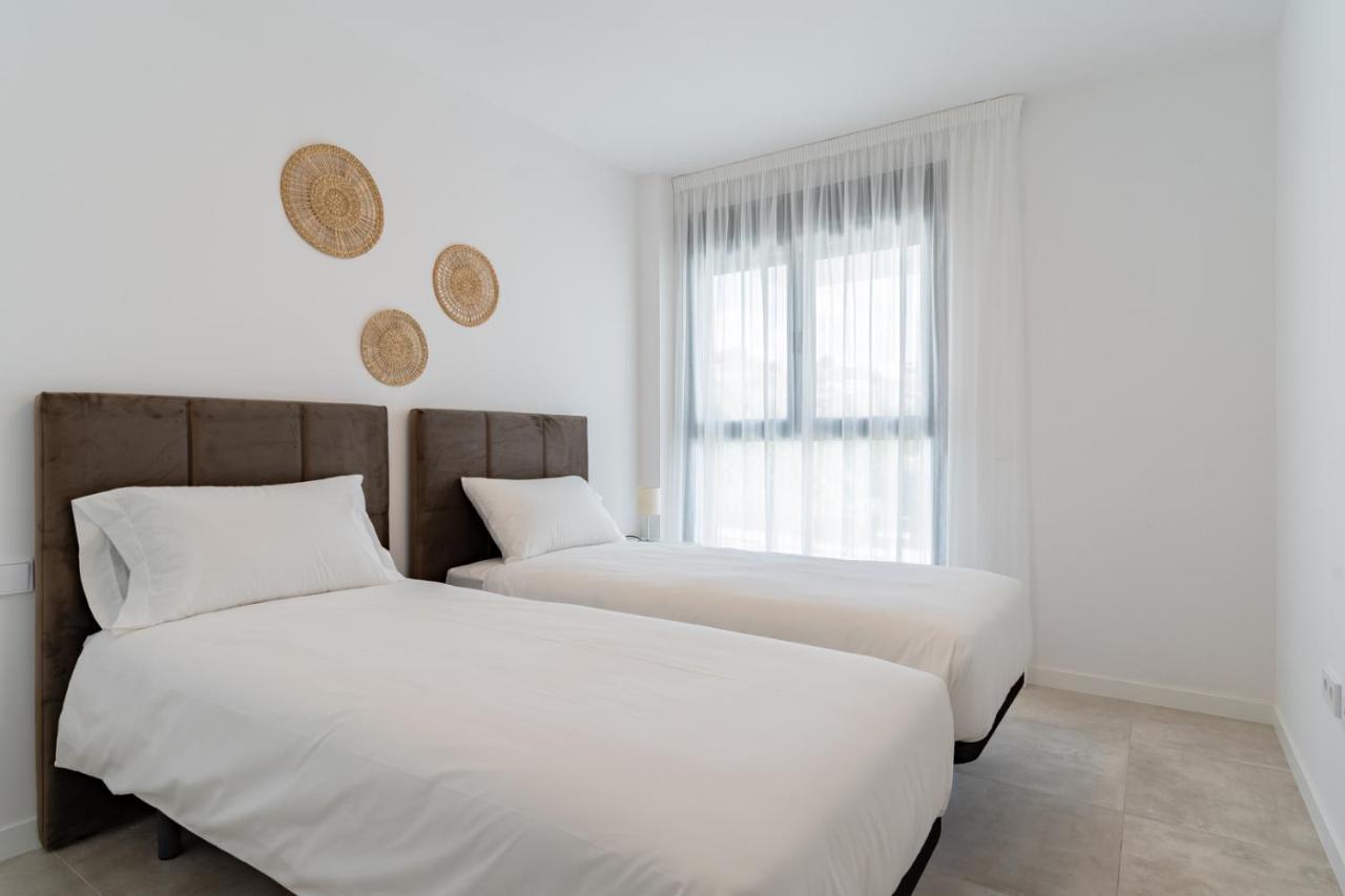 Cosy And Centrally Located Apartment In 에스테포나 외부 사진