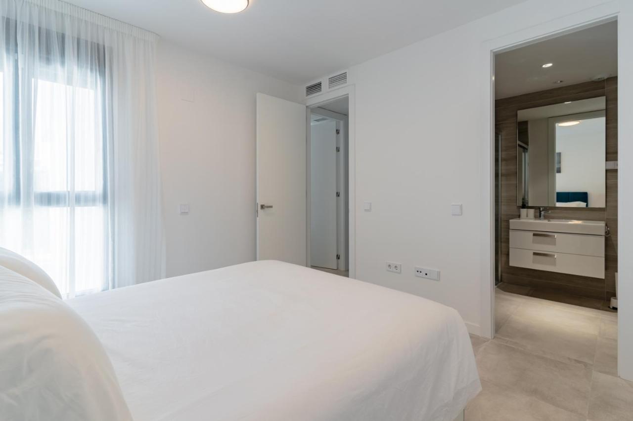 Cosy And Centrally Located Apartment In 에스테포나 외부 사진